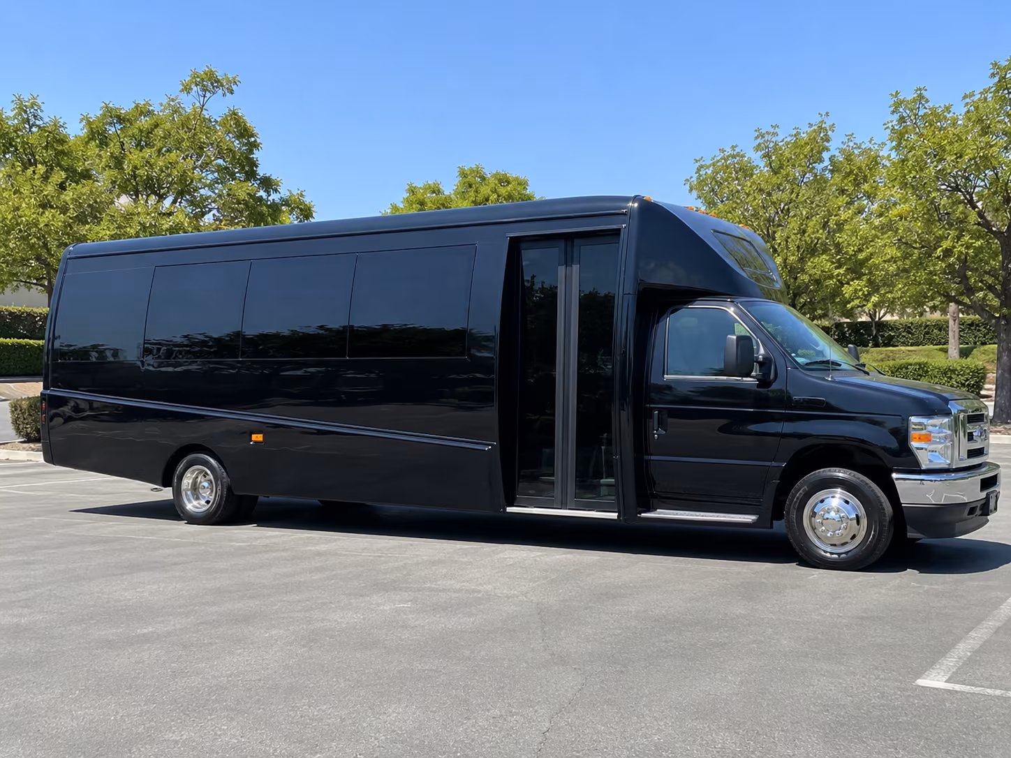 bachelorette and birthday party buses through jupiter and the treasure coast
