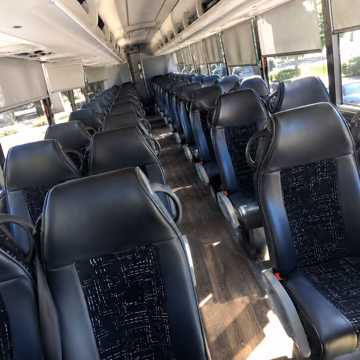 bus rentals for government contractor teams operating near jupiter florida