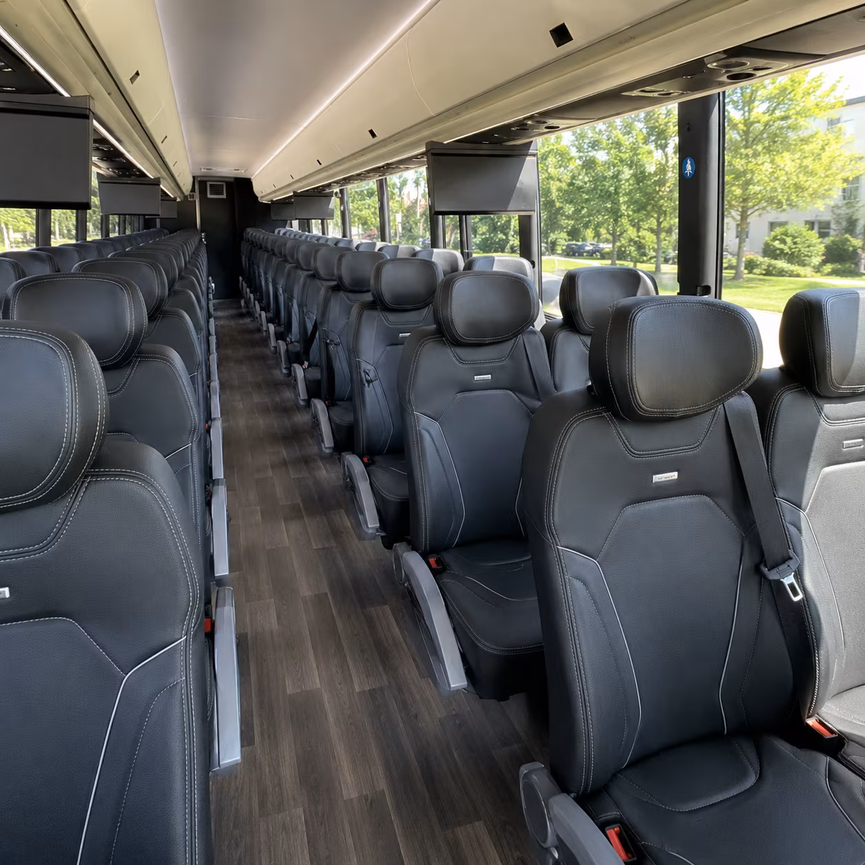 charter buses for jupiter corporate events off site meetings