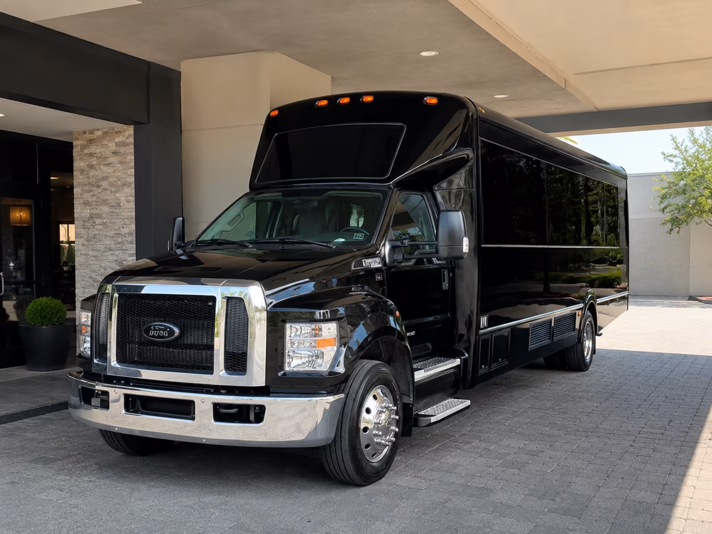do extra stops add to the cost of a bus rental in jupiter