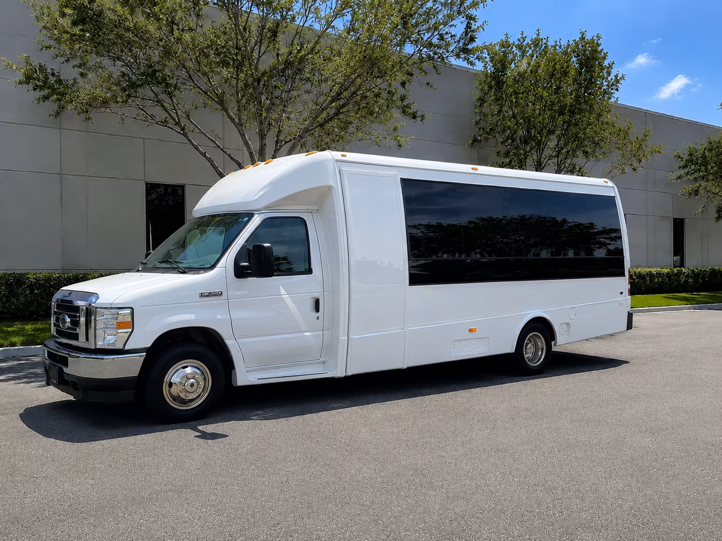 senior and accessibility friendly church buses in jupiter